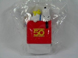 2000 Wendy's Fast Food Toy - Snoopy Rocking House 50Th Anniversary