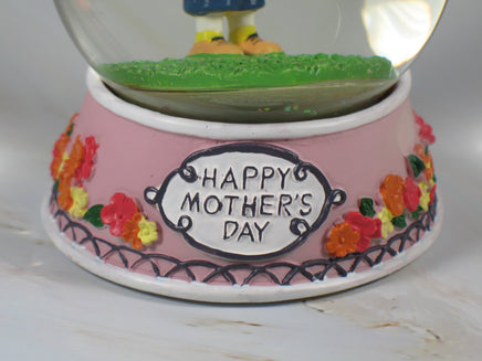 Willabee & Ward Peanuts Snow Globe - Happy Mother's Day - snoopn4pnuts.com