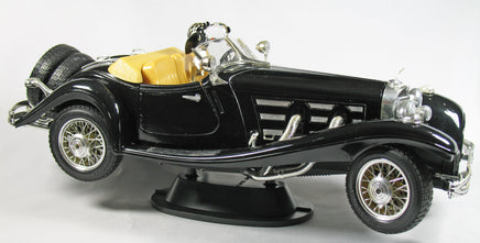 Silver Deer Crystal Snoopy Driving Diecast Mercedes Roadster (Near Mint) - snoopn4pnuts.com