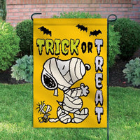 Peanuts Double - Sided Flag - Snoopy Halloween Trick or Treat - snoopn4pnuts.com