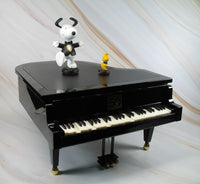 Snoopy Baby Grand Piano - Plays "Linus And Lucy" Theme (Near Mint)