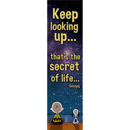 Peanuts Looking Up Vertical Banner - snoopn4pnuts.com