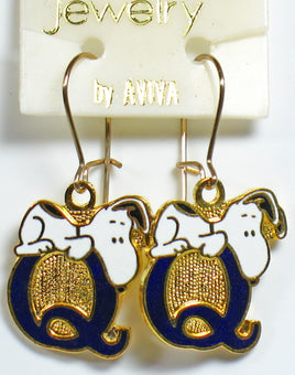 Snoopy Alphabet Cloisonne Latch Back Earrings - Blue "Q" - snoopn4pnuts.com