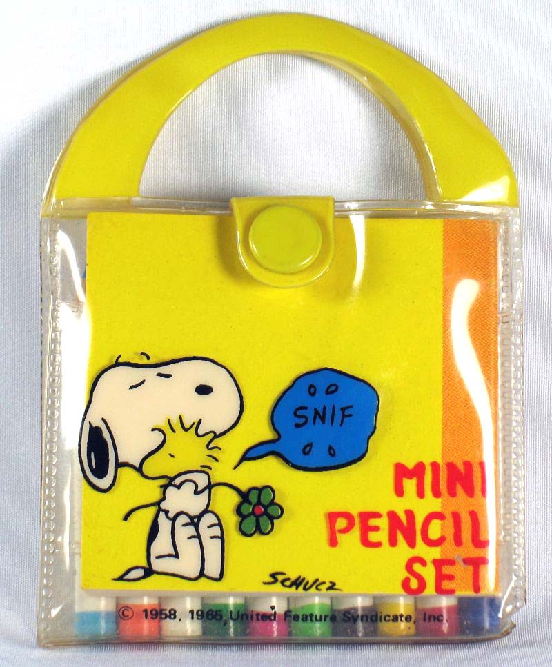Snoopy Mini Colored Pencil and Notepad Set