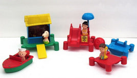 Peanuts Gang Vintage Boating / Swimming Camp Play Set