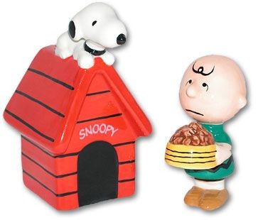 Charlie Brown And Snoopy Salt And Pepper Shakers
