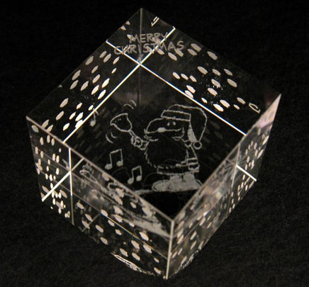 Snoopy Santa Engraved Leaded Crystal Cube - Rare!