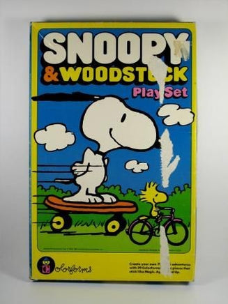 Snoopy And Woodstock Colorforms Set