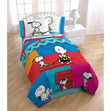 Peanuts Gang Twin-Size Comforter