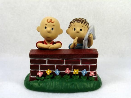 "Charlie Brown and Linus" Danbury Mint Figurine - snoopn4pnuts.com