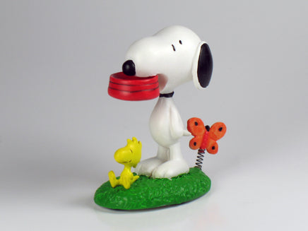 Danbury Mint Snoopy Spring Figurine - Feeding Time - snoopn4pnuts.com