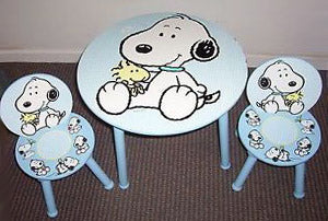 Set the Table With Snoopy Glasses 