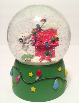 Dept. 56 "Getting Ready For Christmas" Snow Globe - snoopn4pnuts.com