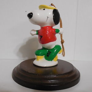 1979 Snoopy Skater Christmas Ornament (Near Mint) - snoopn4pnuts.com