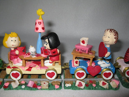 Danbury Mint Peanuts Valentine Express Train (No Box) - snoopn4pnuts.com