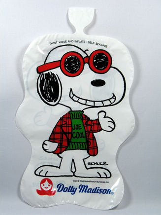 Dolly Madison Vintage Self-Sealing Balloon - Snoopy Joe Cool (Air Fill - Not Helium)
