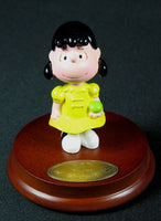 Peanuts Mini Figurine On Wood Stand With Name Plate - Lucy