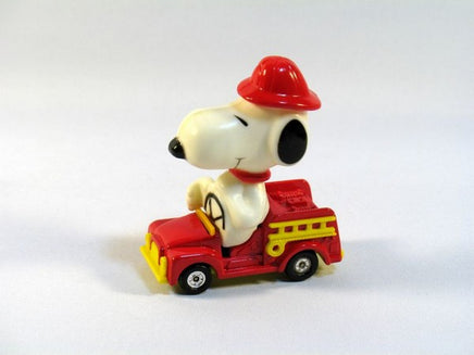 Snoopy Happy Die Cast Fire Truck With Oversized Figure