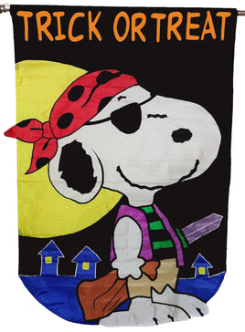 SNOOPY PIRATE TRICK OR TREAT Flag - snoopn4pnuts.com