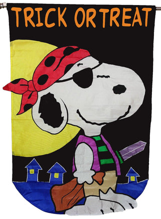 SNOOPY PIRATE TRICK OR TREAT Flag - snoopn4pnuts.com