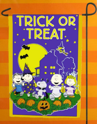 Non-Vintage Flag - Trick Or Treat