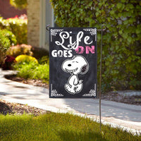 NON - VINTAGE FLAG - LIFE GOES ON - snoopn4pnuts.com