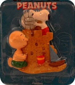 Charlie Brown and Snoopy At Beach Flambro Magnet