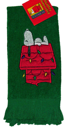 Snoopy Christmas Fingertip Towel - snoopn4pnuts.com