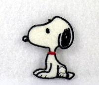 SNOOPY SITTING FUZZY PATCH