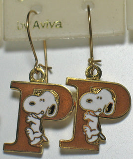 Snoopy Alphabet Cloisonne Latch Back Earrings - Gold "P" - snoopn4pnuts.com