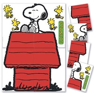 Giant Snoopy And Doghouse Bulletin Board Wall Decor Set