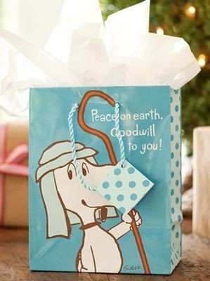 Snoopy Christmas Gift Bag With Tissue Paper - snoopn4pnuts.com