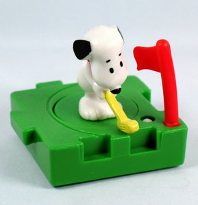 McDonald's 1997 Snoopy Puzzle Piece Toy - Golfer