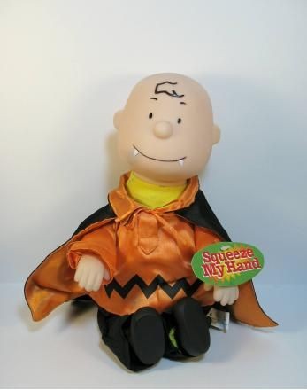 Charlie Brown Vampire Musical & Dancing Rubber Doll -