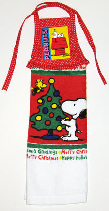 Snoopy Christmas Hang Towel - snoopn4pnuts.com