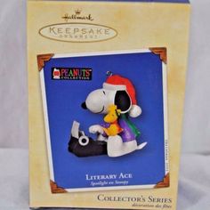 2002 Snoopy Literary Ace Christmas Ornament - snoopn4pnuts.com