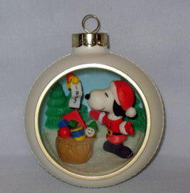 1983 Snoopy Panorama Christmas Ornament - Rare!