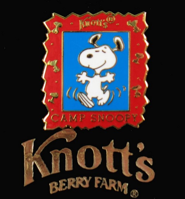 Knott's Camp Snoopy Metal and Enamel Magnet