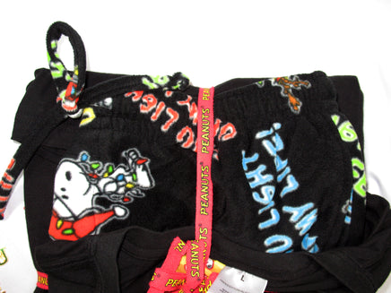 Peanuts 2 - Piece Plush Lounge Set - snoopn4pnuts.com