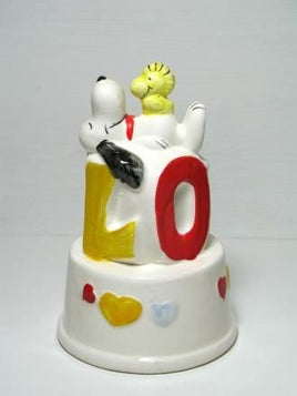 Snoopy Love Musical Figurine - Plays "Theme From Love Story"