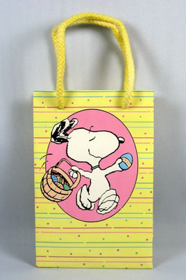 Snoopy Vintage Small Easter Gift Bag - snoopn4pnuts.com