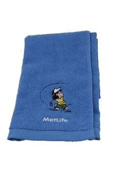 Met Life Lucy Golf Towel With Grommet