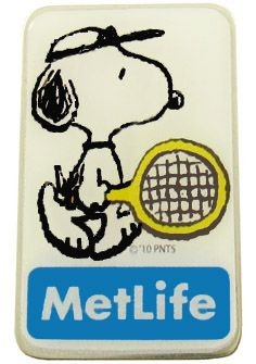 Met Life Magnetic Pin - Snoopy Tennis Player
