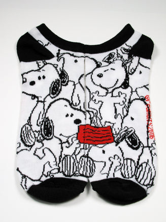 Men's Snoopy Matching No Show Socks - snoopn4pnuts.com