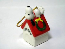 1977 Snoopy On Doghouse Christmas Ornament - snoopn4pnuts.com