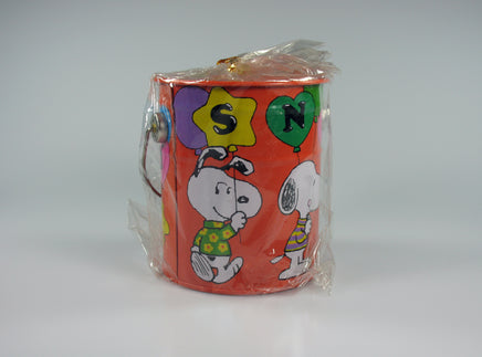 SNOOPY PAINT CAN TIN Bank - Snoopy Personas - snoopn4pnuts.com