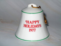 1977 Peanuts Porcelain Christmas Bell Ornament - Happy Holidays - snoopn4pnuts.com