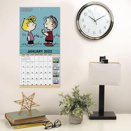 2021 - 2022 16 - Month Peanuts Wall Calendar - snoopn4pnuts.com