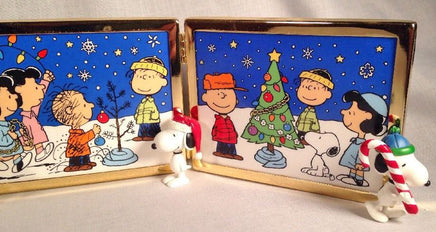 Danbury Mint Peanuts Christmas Glass Tiles Display With Ornaments - snoopn4pnuts.com
