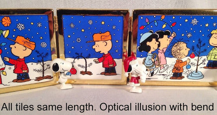 Danbury Mint Peanuts Christmas Glass Tiles Display With Ornaments - snoopn4pnuts.com